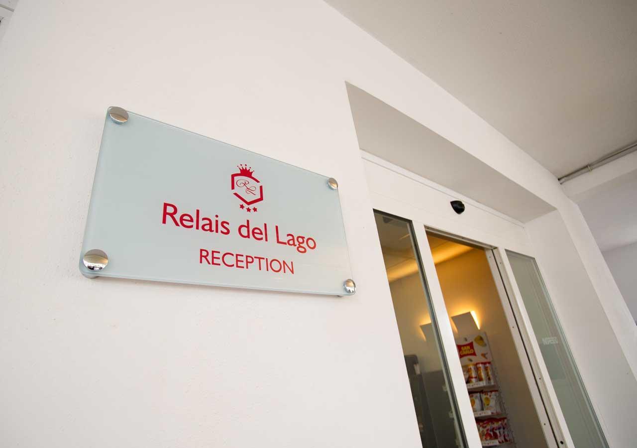 Hotel Relais Del Lago มาร์ตา ภายนอก รูปภาพ